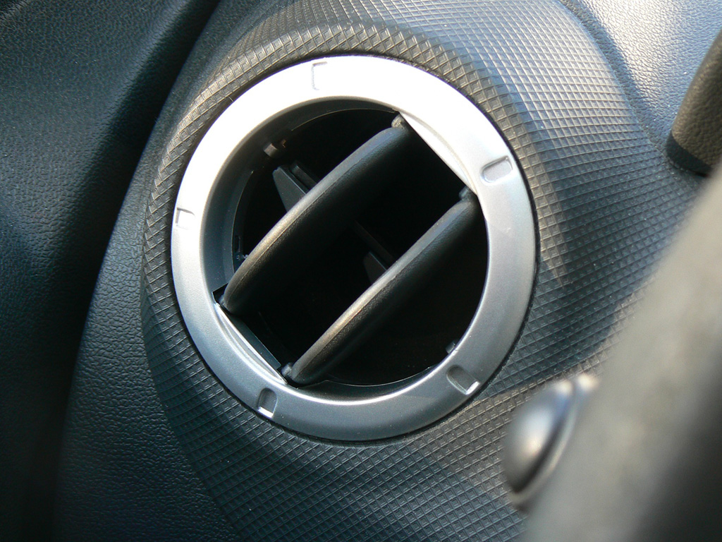 Air Conditioning enlarged view